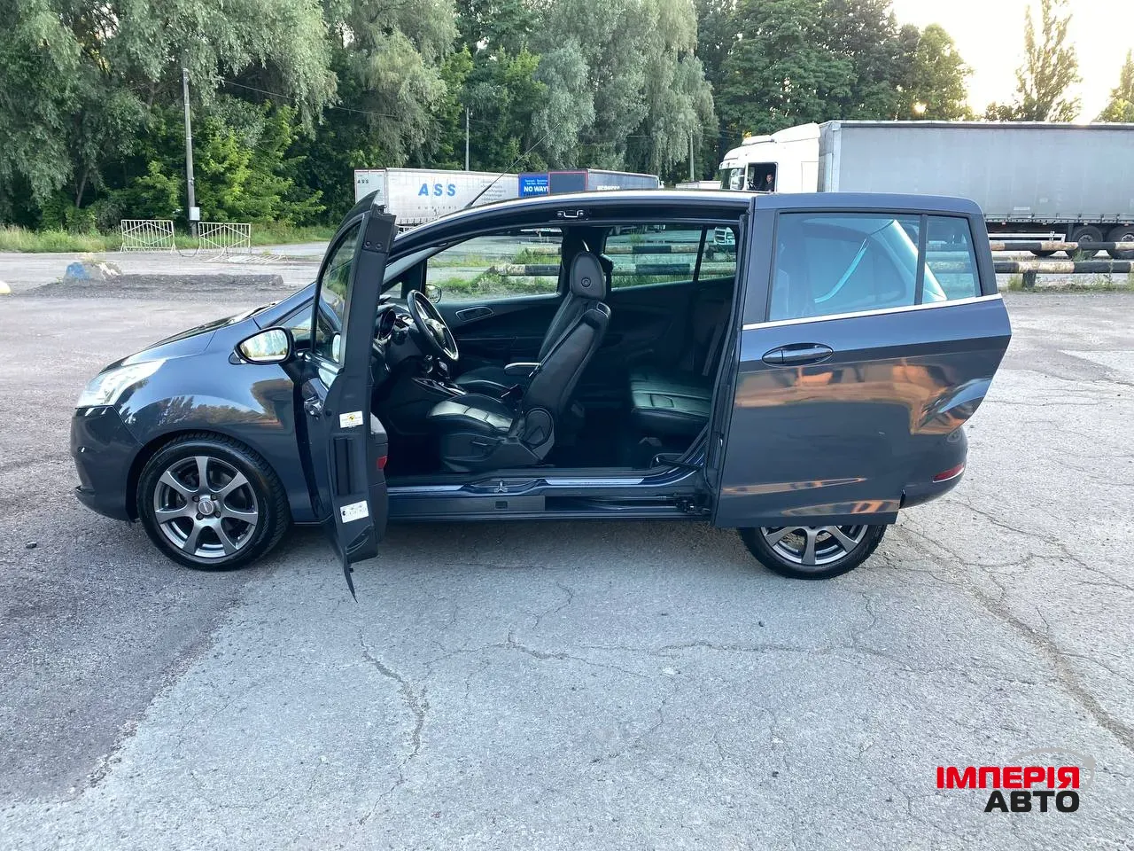 Ford B-MAX - фото 14