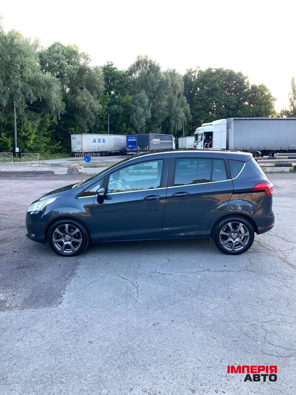 Ford B-MAX - фото 5