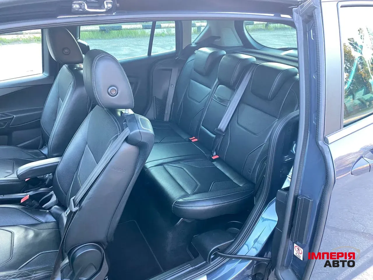 Ford B-MAX - фото 11