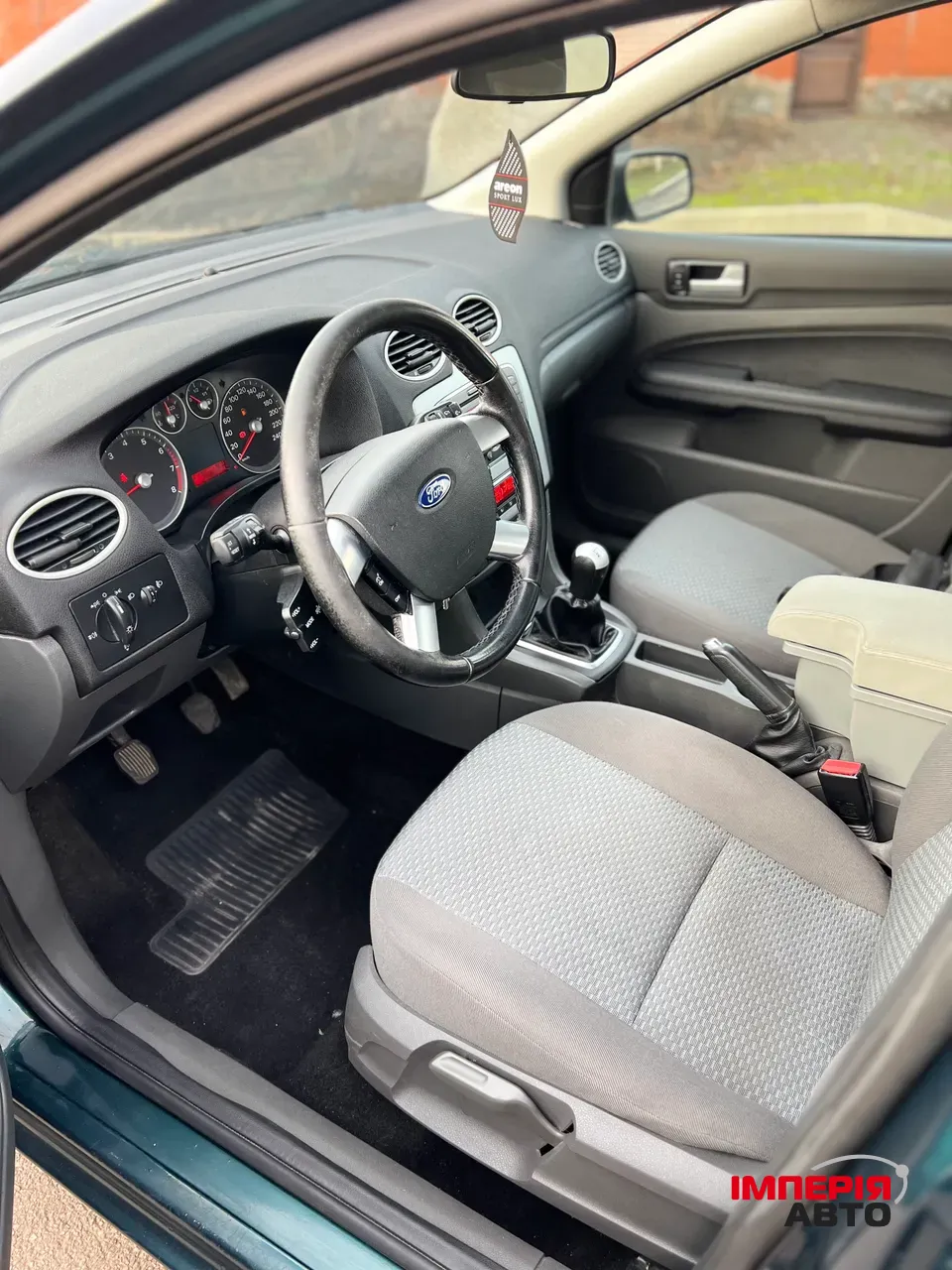 Ford Focus - фото 10