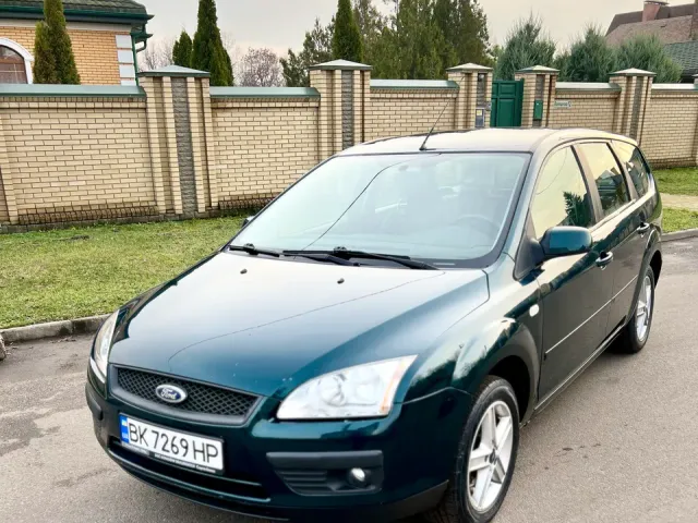Ford Focus - фото 1
