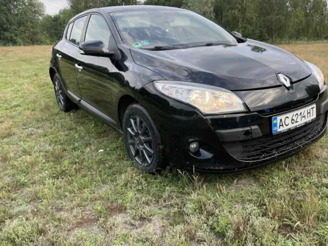 Renault Megane - фото 1