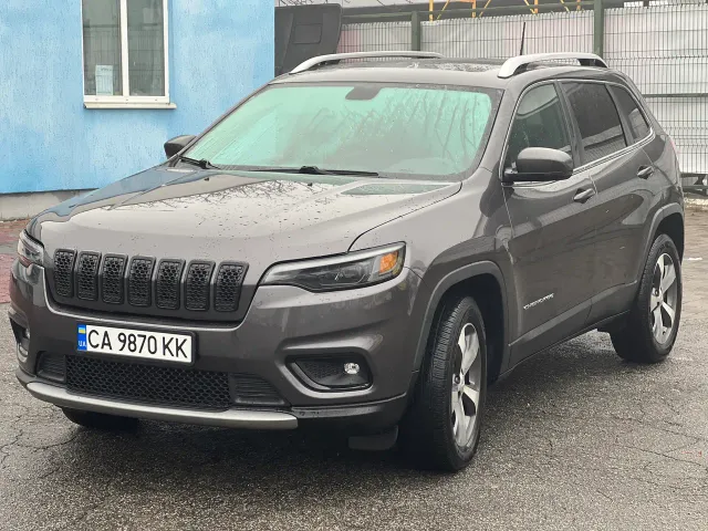 Jeep Cherokee - фото 1