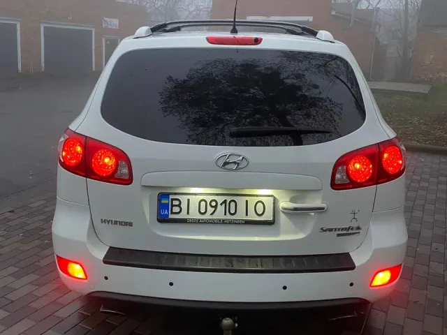 Hyundai Santa Fe - фото 2