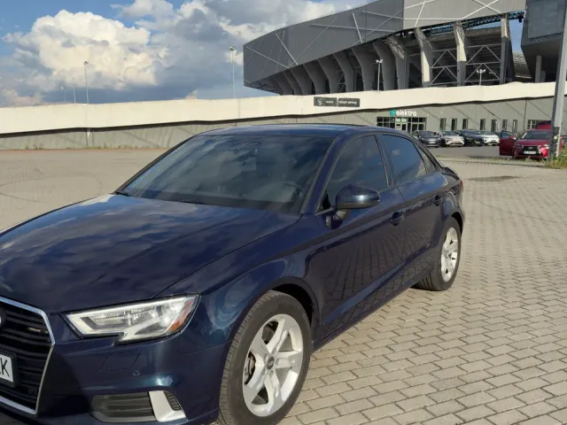 Audi A3 - фото 3