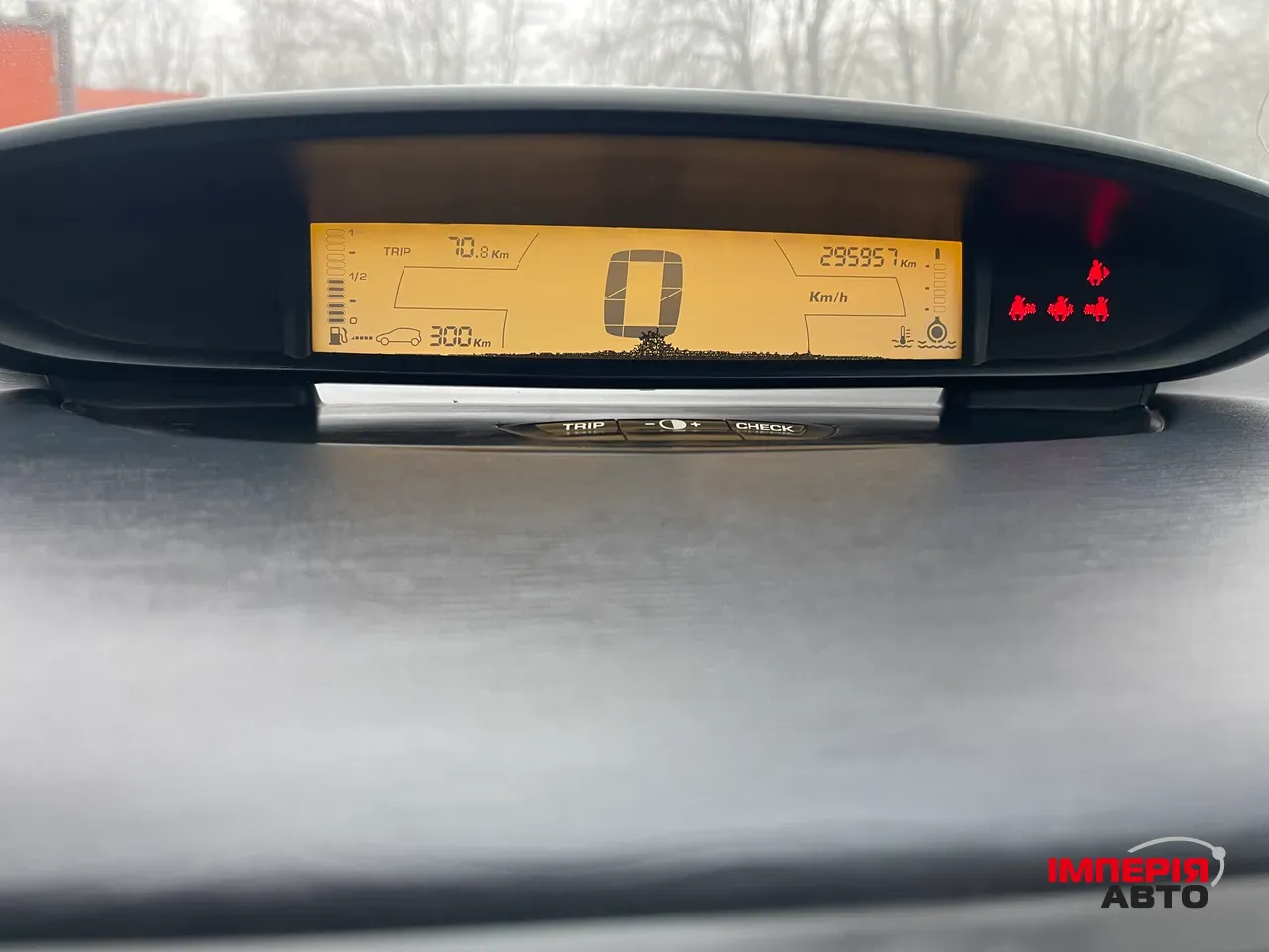 Citroen C4 - фото 4