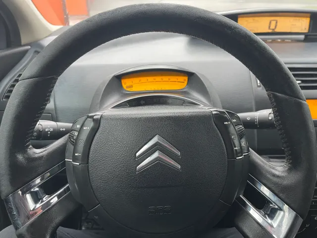 Citroen C4 - фото 3