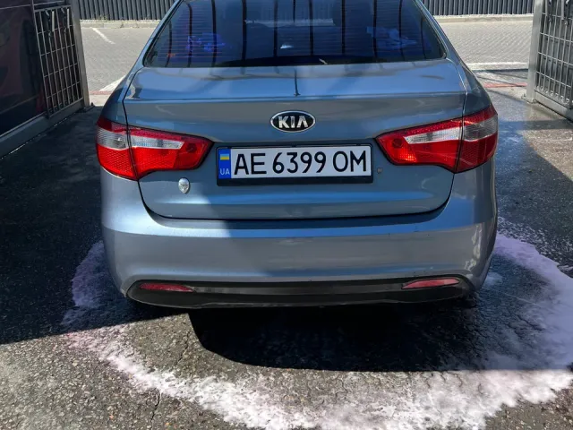 Kia Rio - фото 4