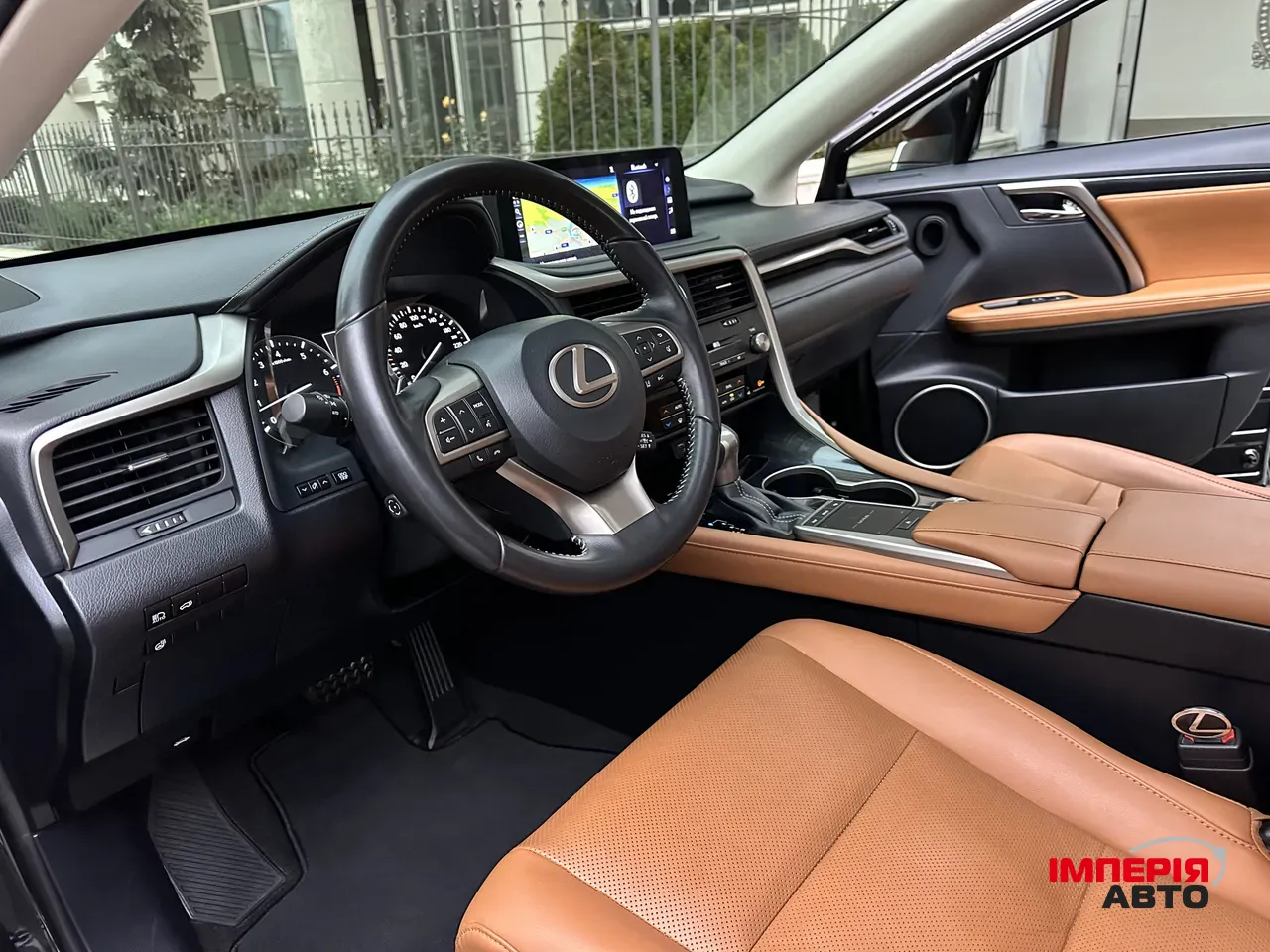 Lexus RX - фото 13