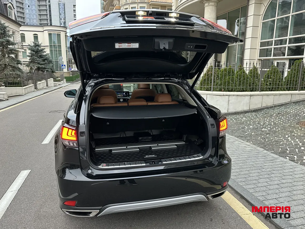 Lexus RX - фото 22