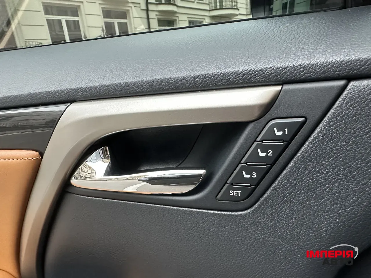 Lexus RX - фото 16