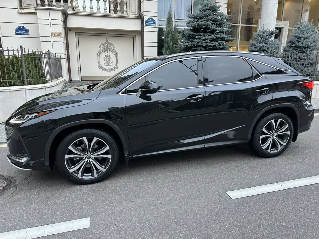Lexus RX - фото 3