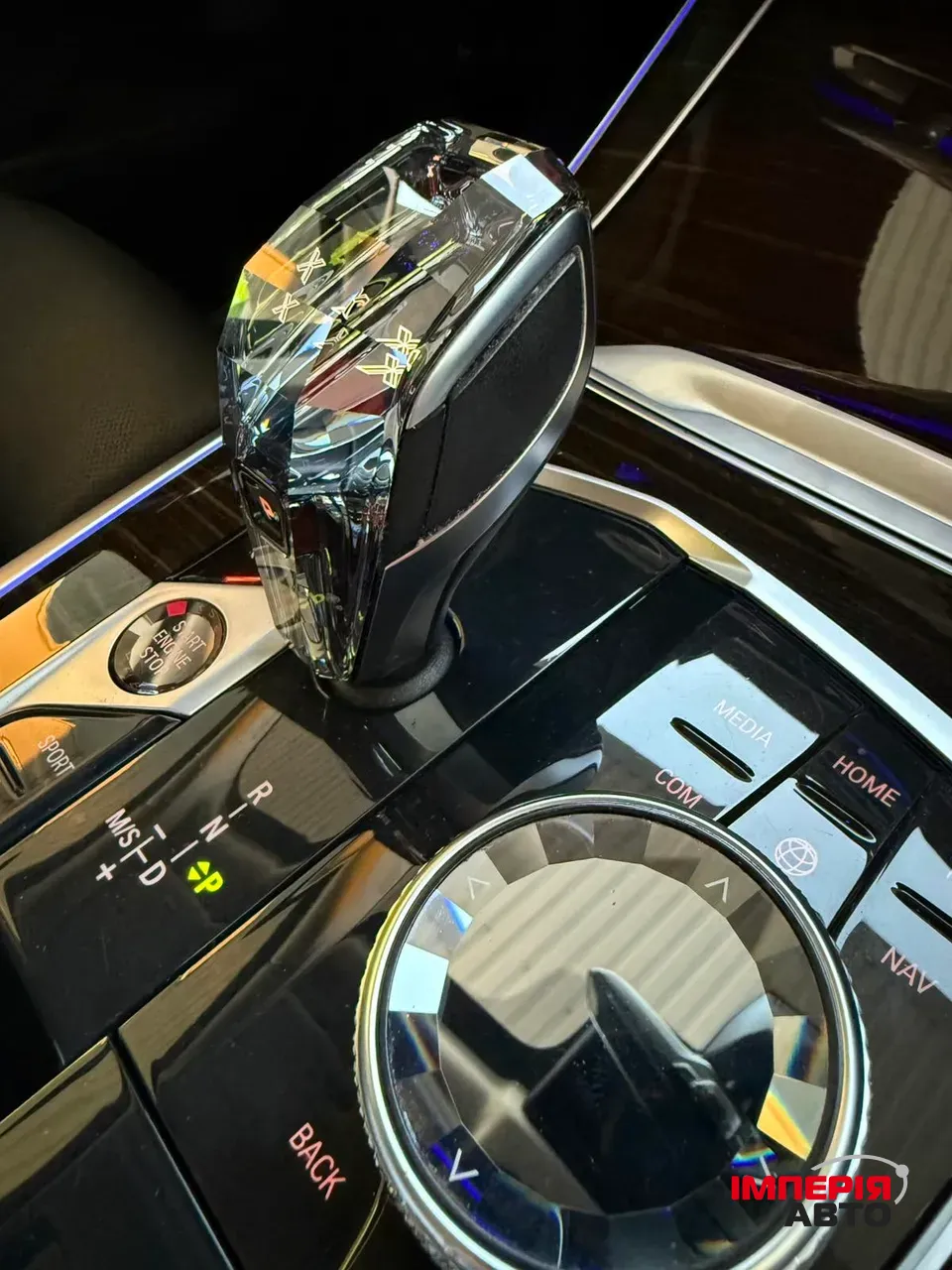 BMW X7 - фото 19