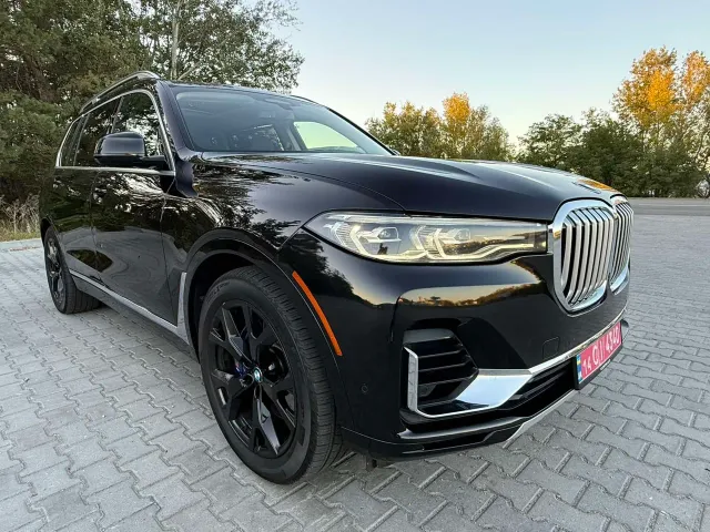 BMW X7 - фото 4