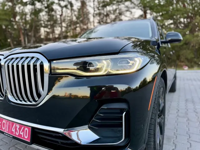 BMW X7 - фото 5