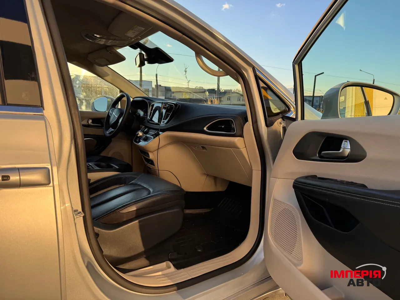 Chrysler Pacifica - фото 21