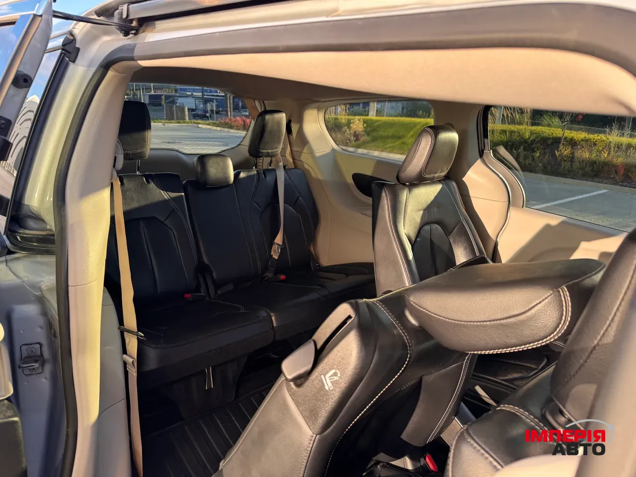 Chrysler Pacifica - фото 22