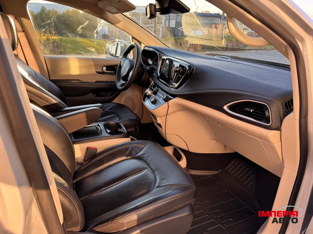 Chrysler Pacifica - фото 20