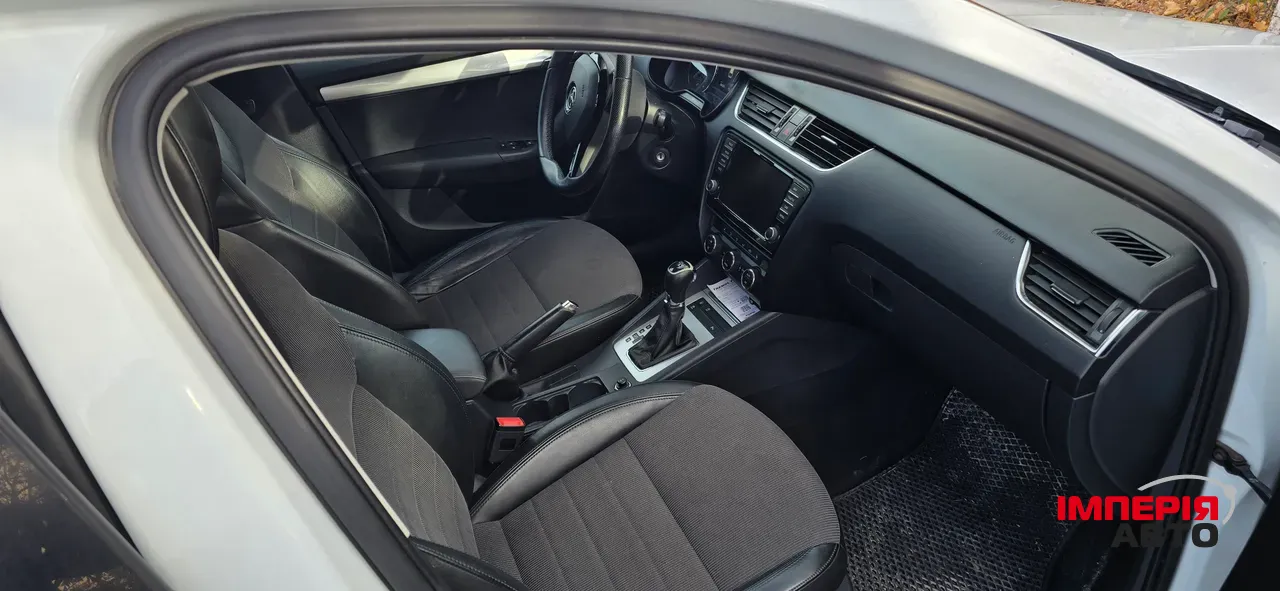 Skoda Octavia - фото 1