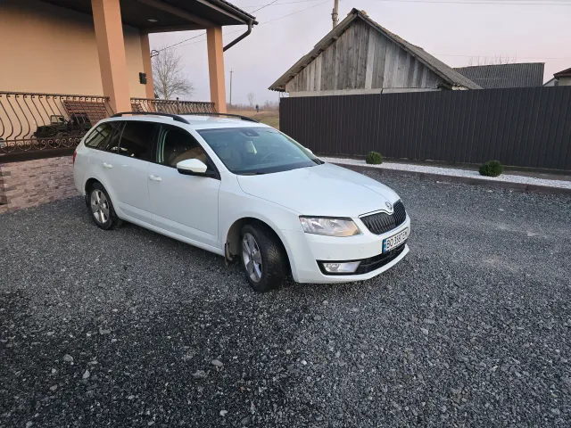 Skoda Octavia - фото 4