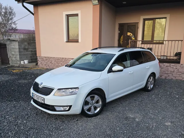 Skoda Octavia - фото 3