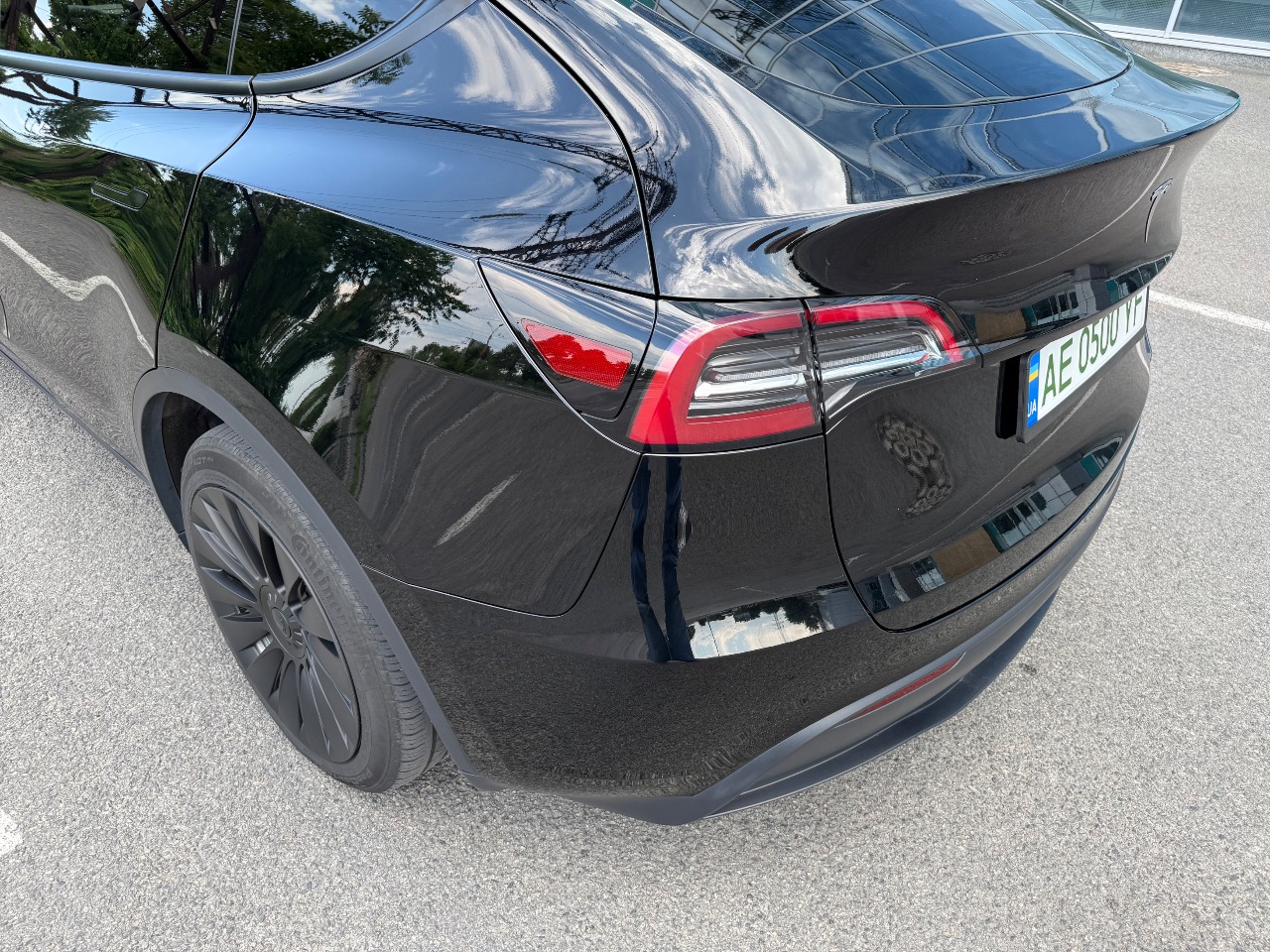 Tesla Model Y - фото 2