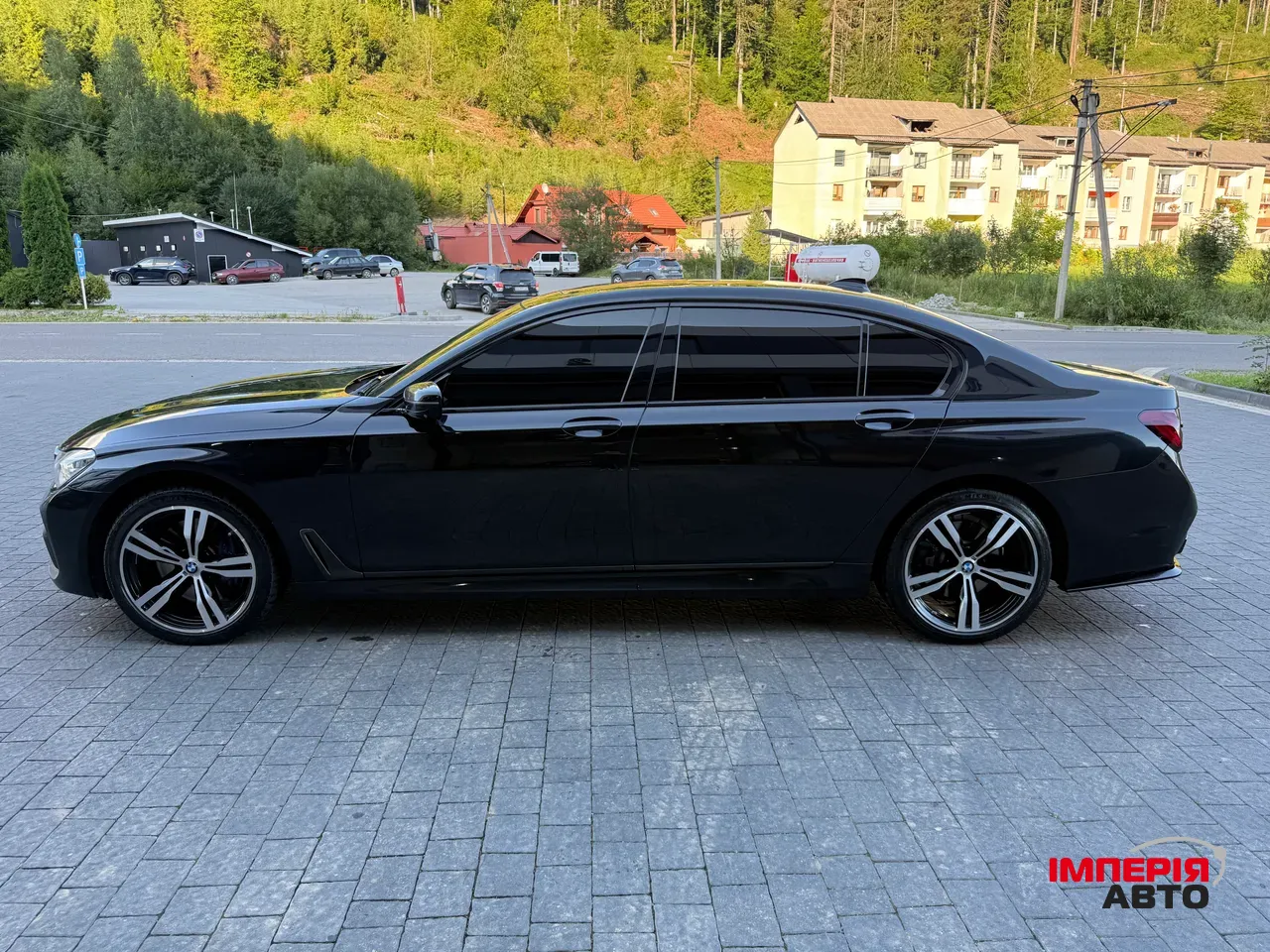 BMW 7 серії - фото 1