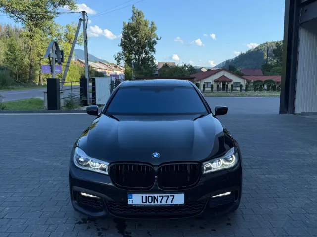 BMW 7 серії - фото 2