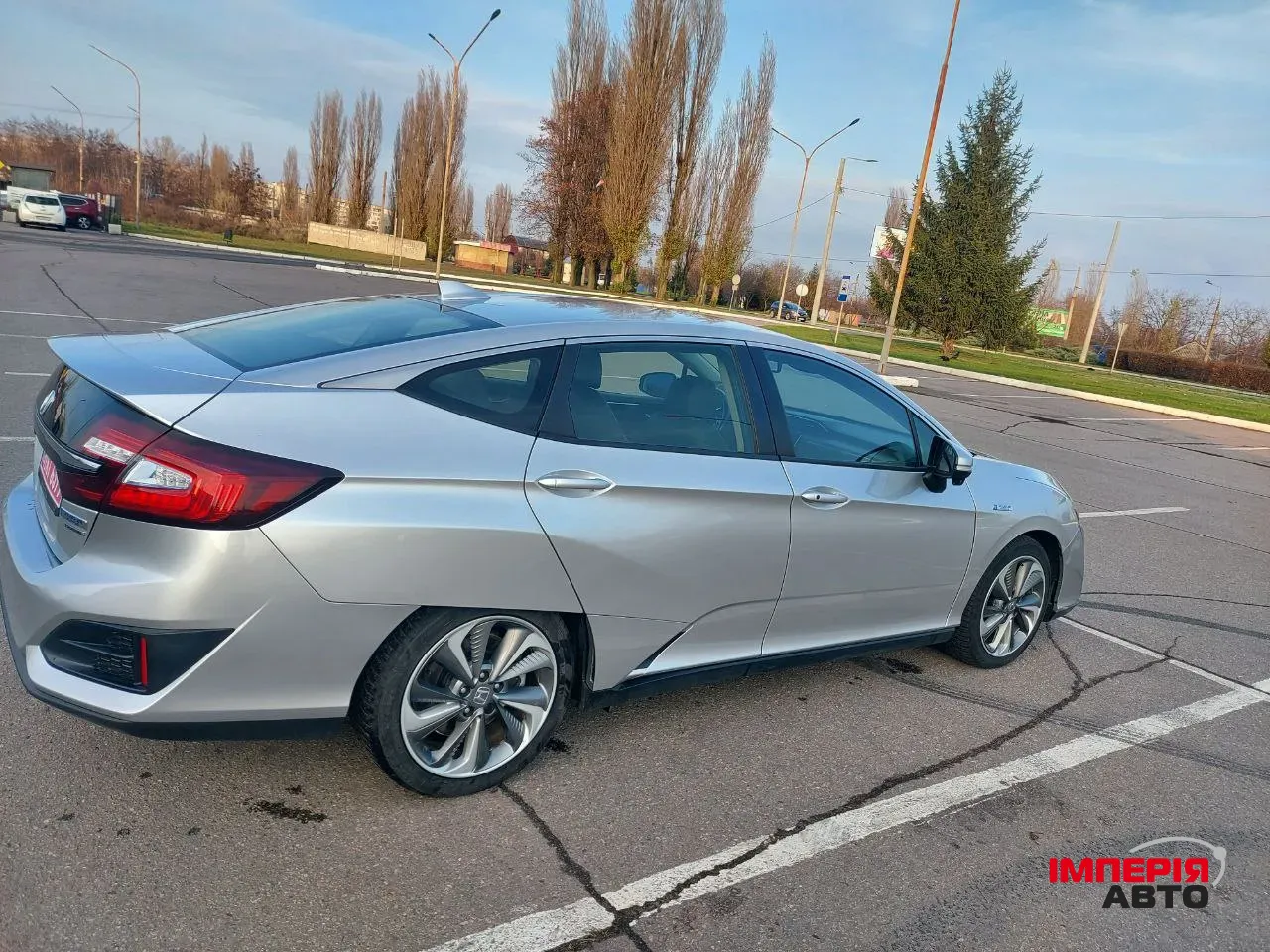 Honda Clarity - фото 4