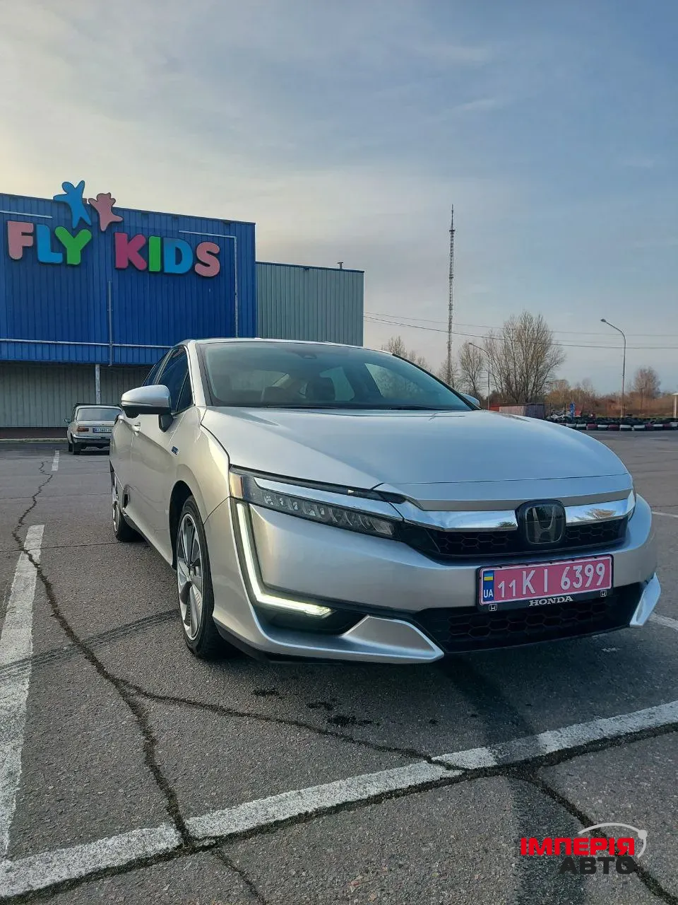 Honda Clarity - фото 3
