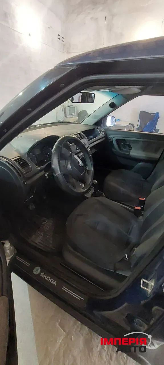 Skoda Fabia - фото 8