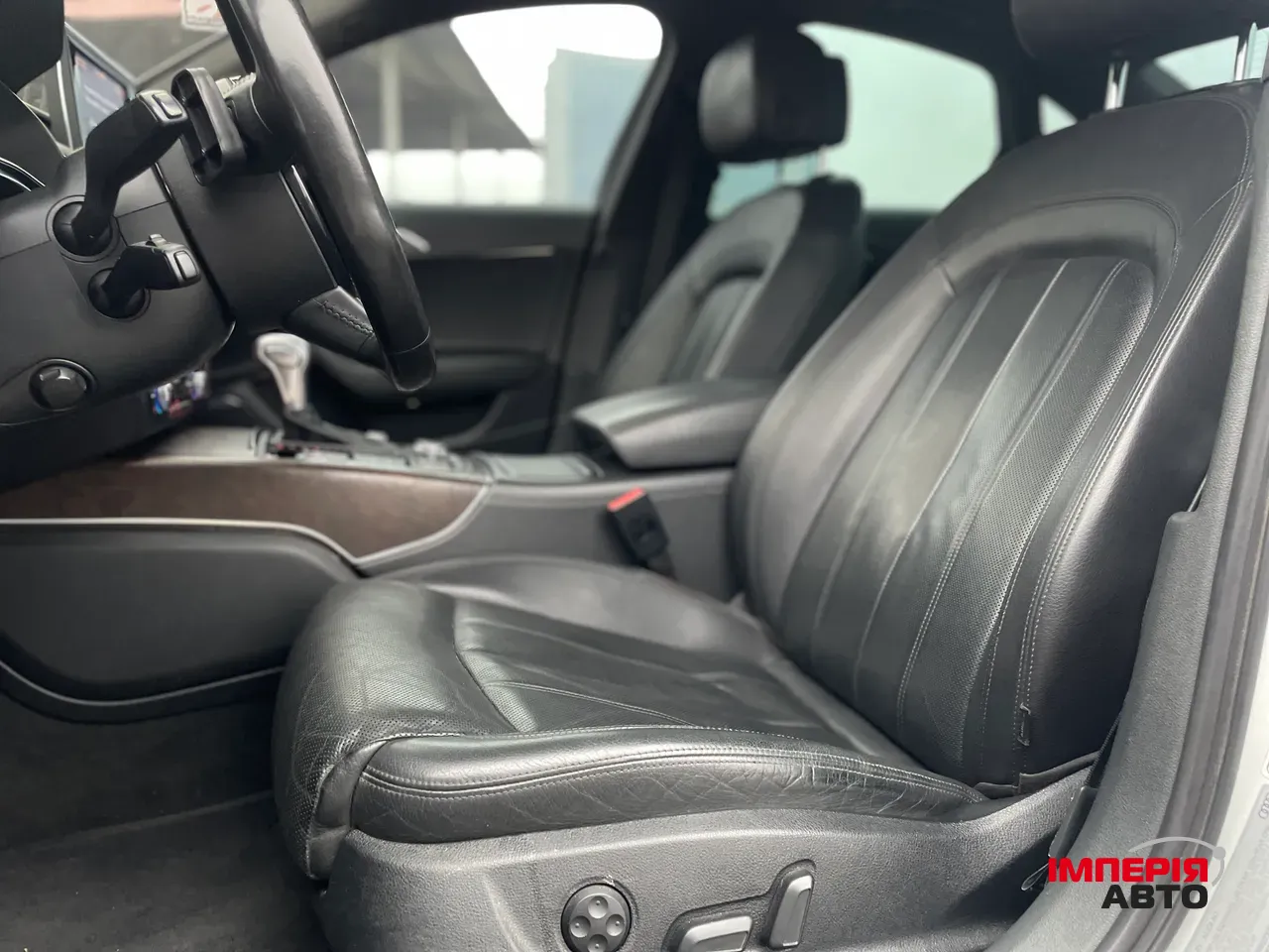 Audi A6 - фото 5