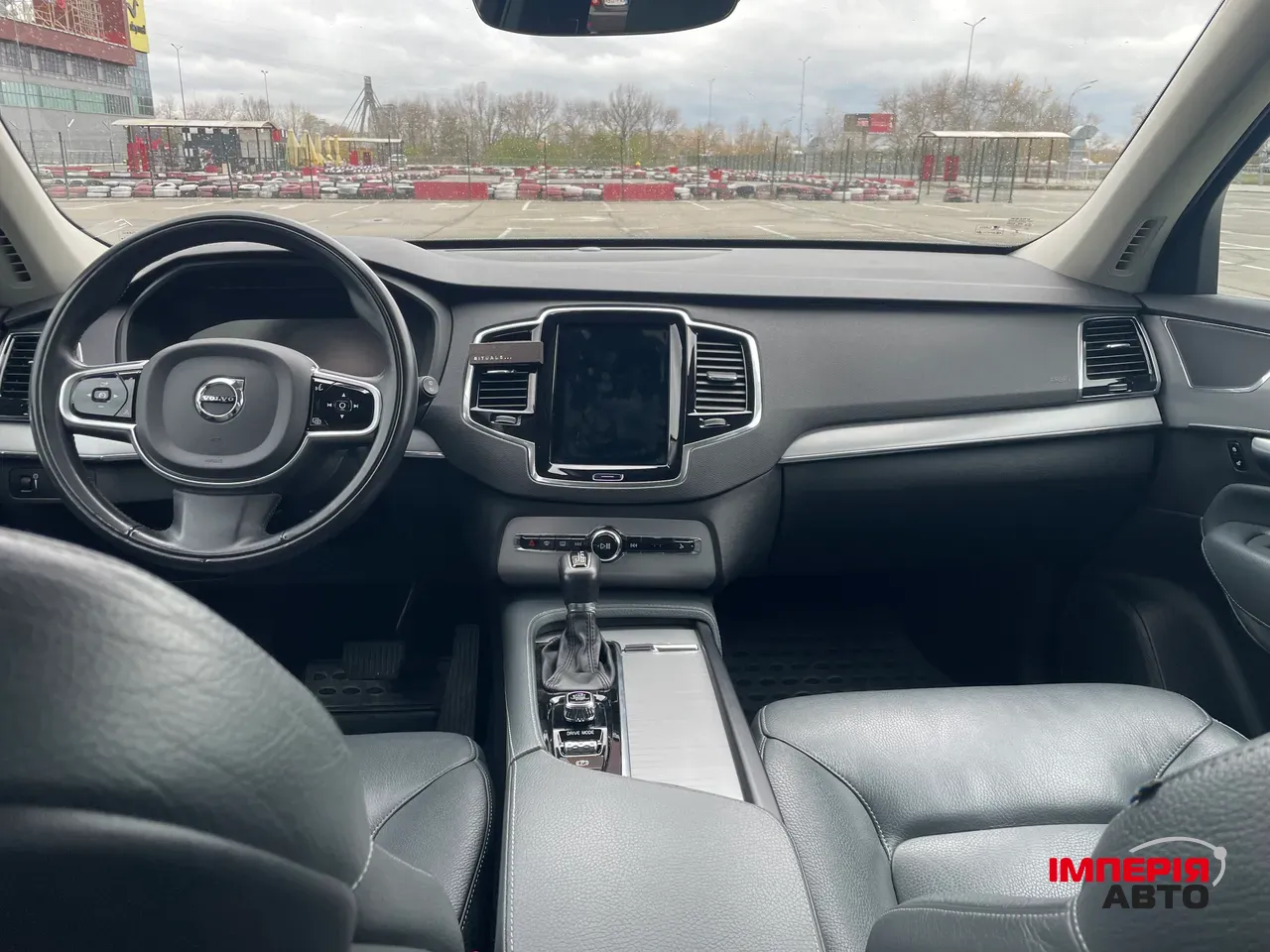 Volvo XC90 - фото 12