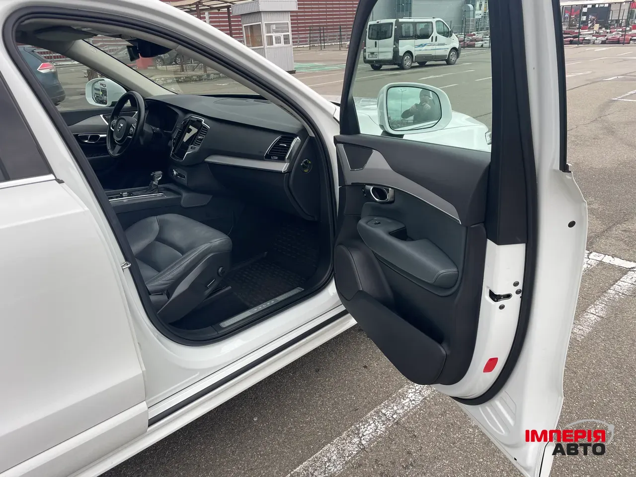 Volvo XC90 - фото 7