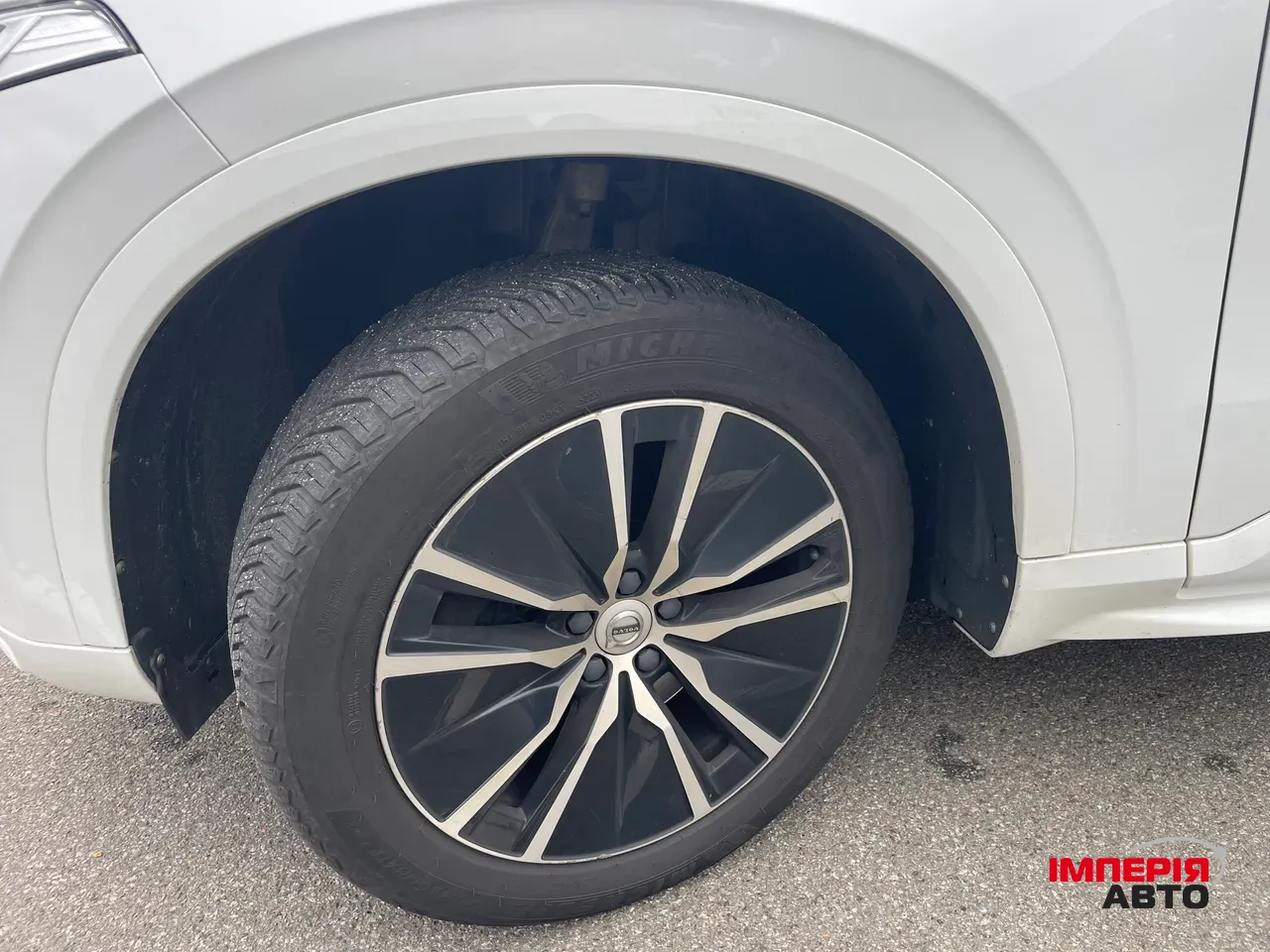 Volvo XC90 - фото 17