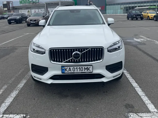 Volvo XC90 - фото 1