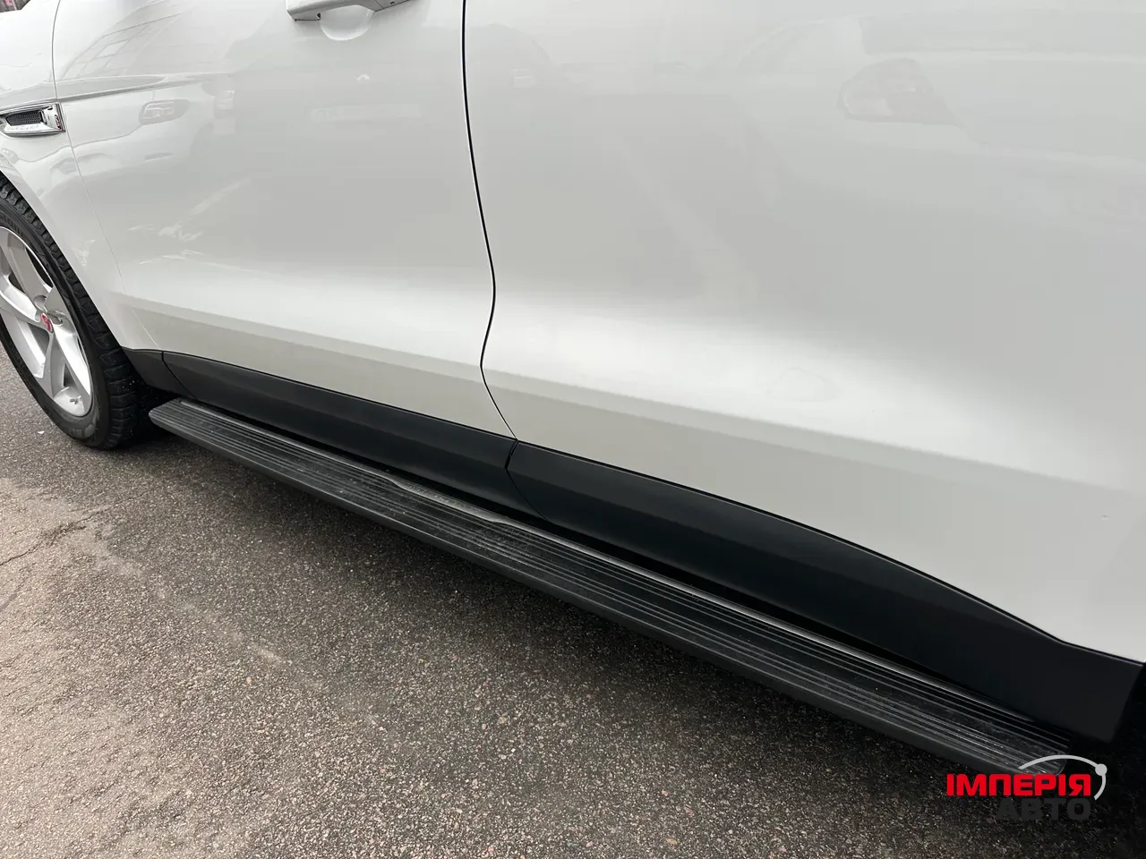 Jaguar F-Pace - фото 15