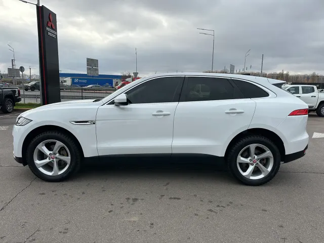 Jaguar F-Pace - фото 5