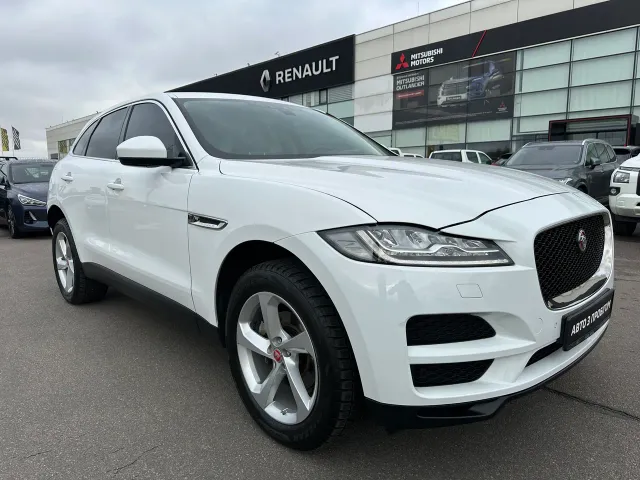 Jaguar F-Pace - фото 2