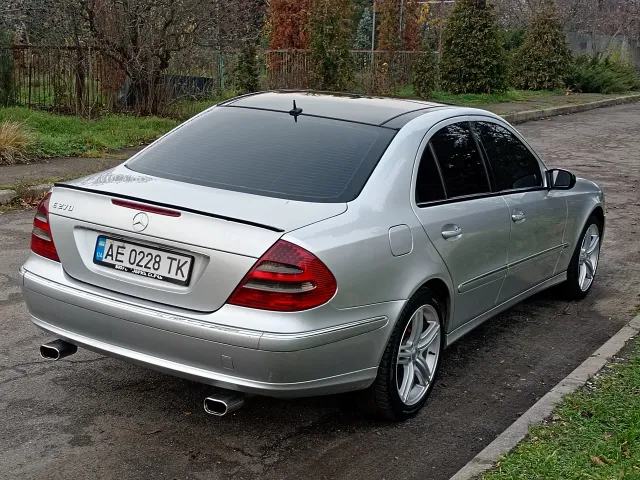 Mercedes-Benz E-Класс - фото 4