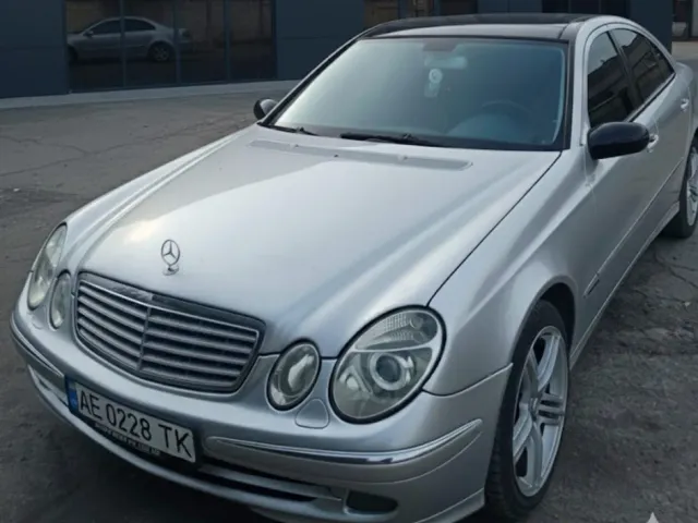 Mercedes-Benz E-Класс - фото 1