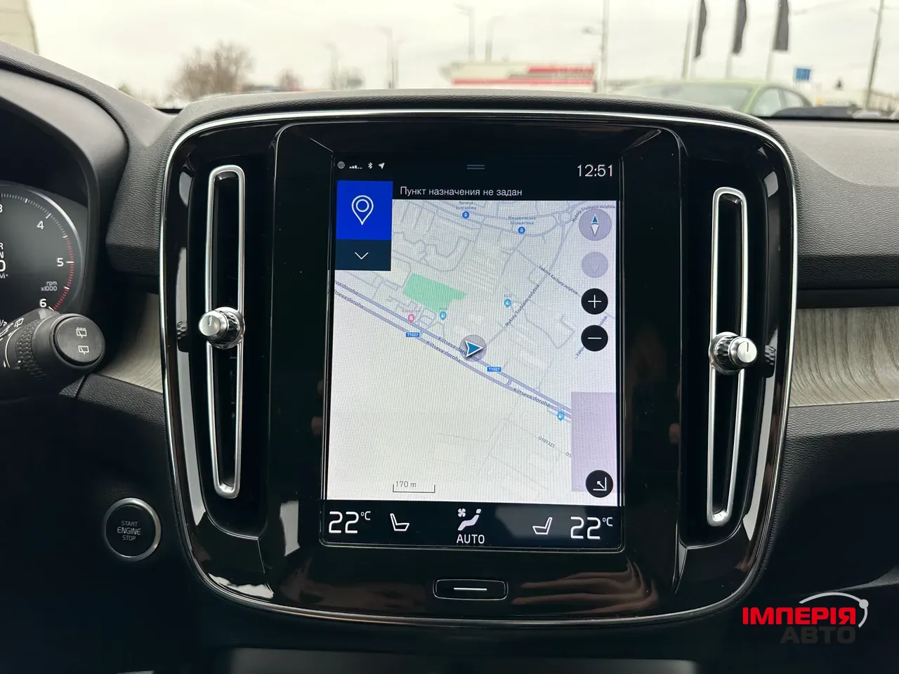 Volvo XC40 - фото 28