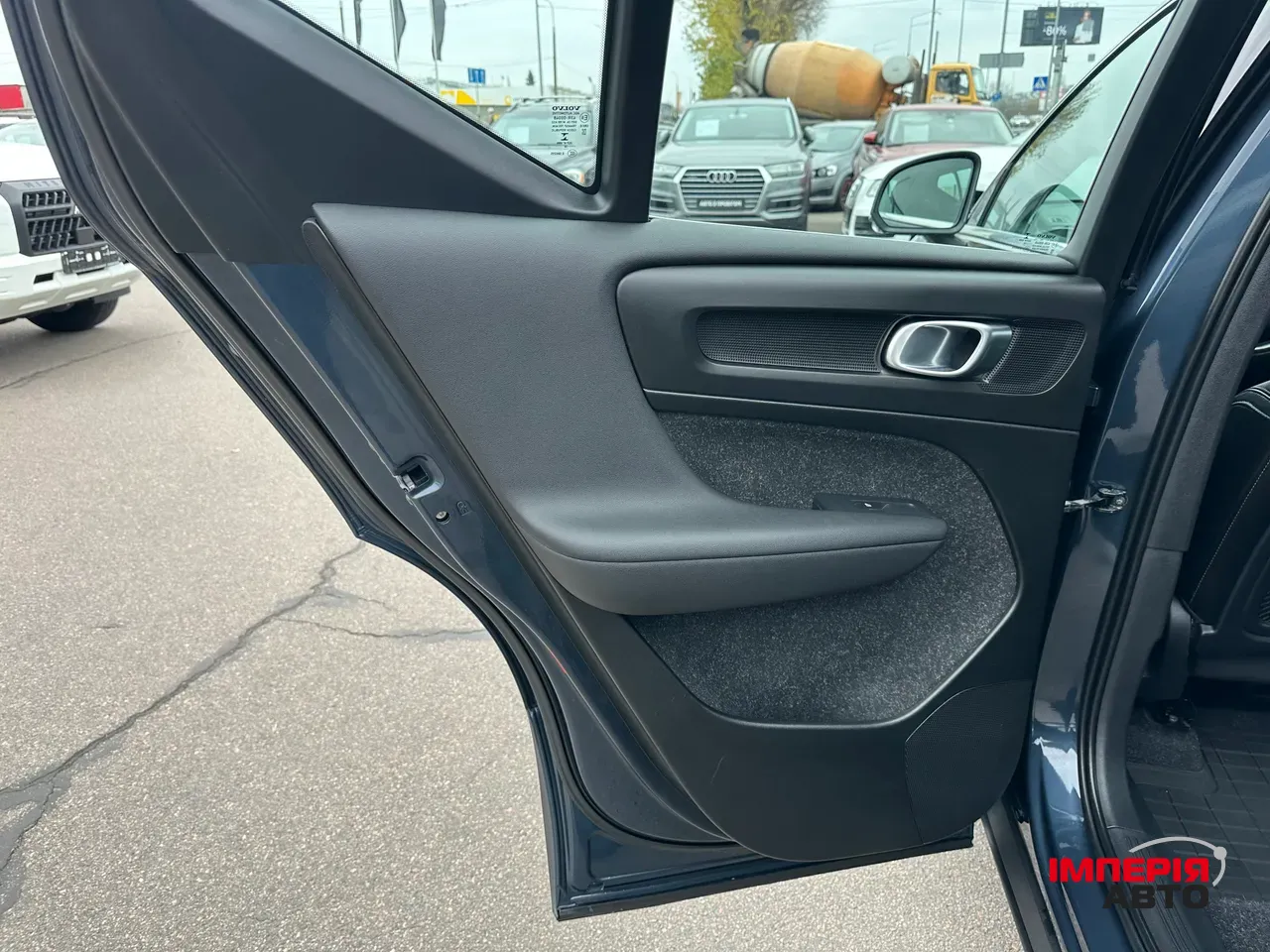 Volvo XC40 - фото 36