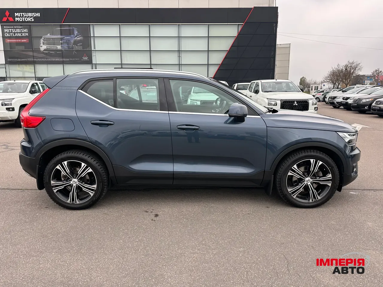 Volvo XC40 - фото 9