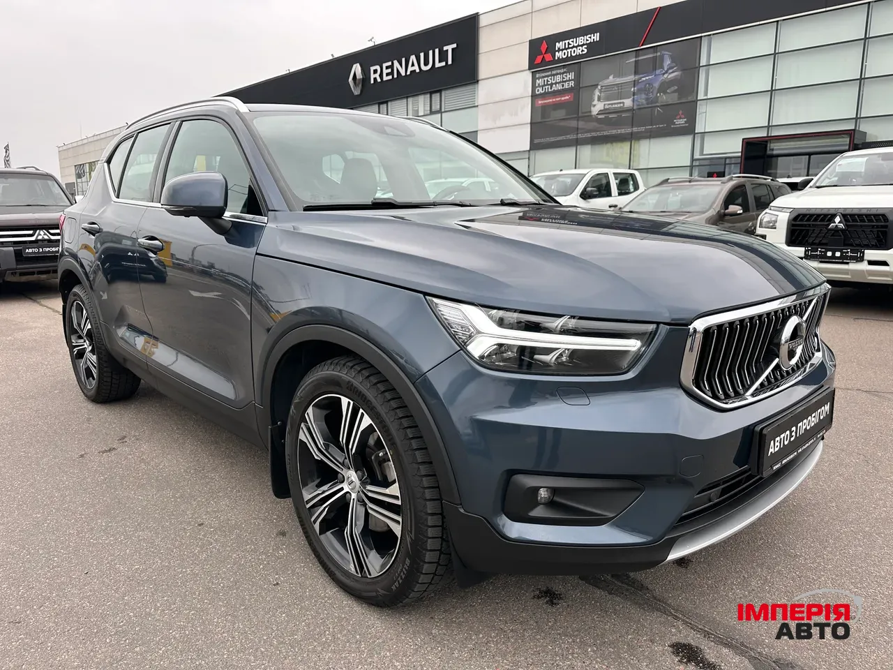 Volvo XC40 - фото 2