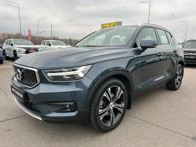 Volvo XC40 - фото 4