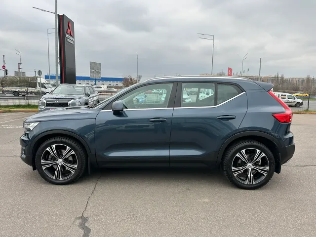 Volvo XC40 - фото 5