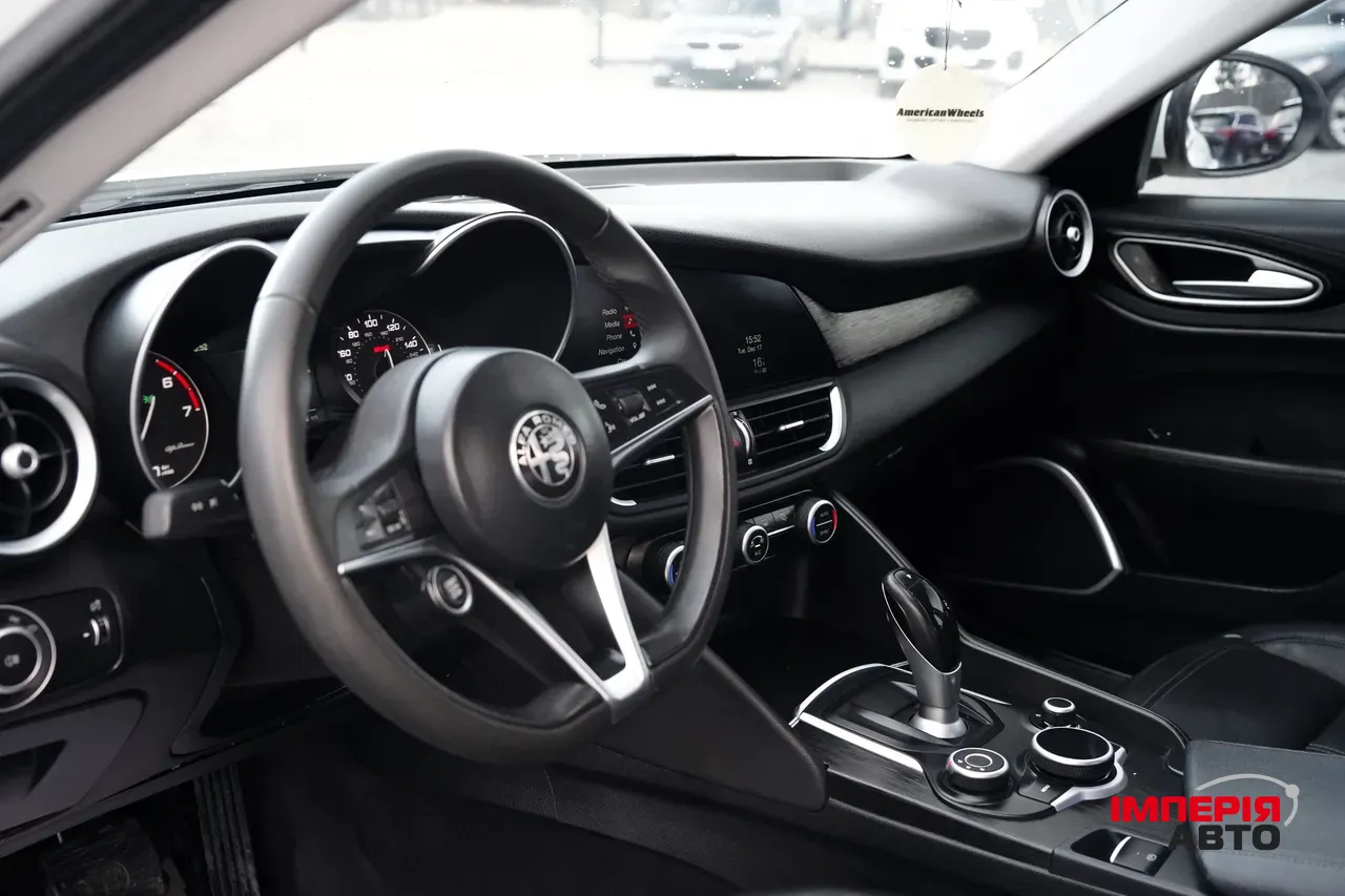 Alfa Romeo Giulia - фото 15