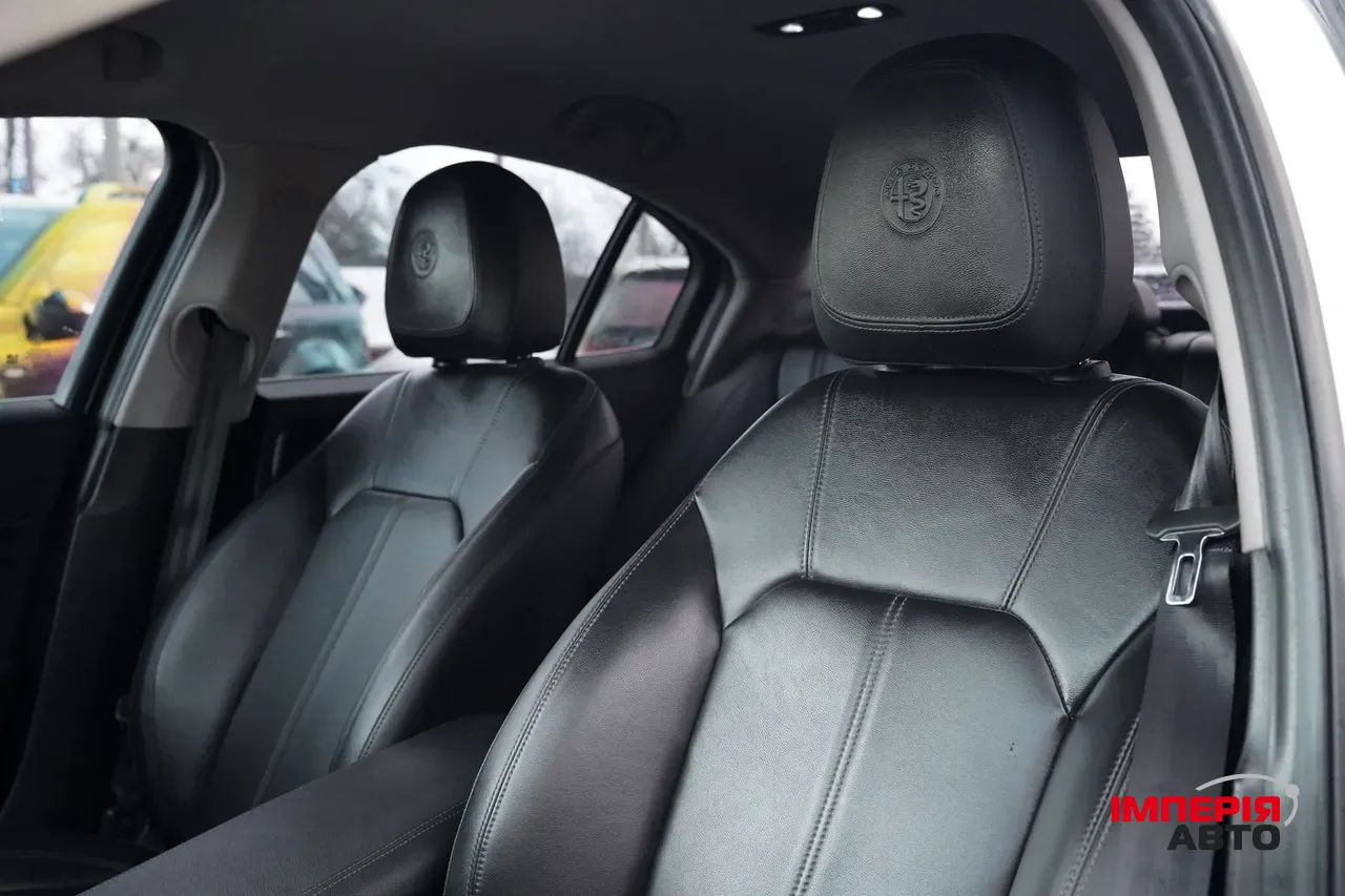 Alfa Romeo Giulia - фото 22