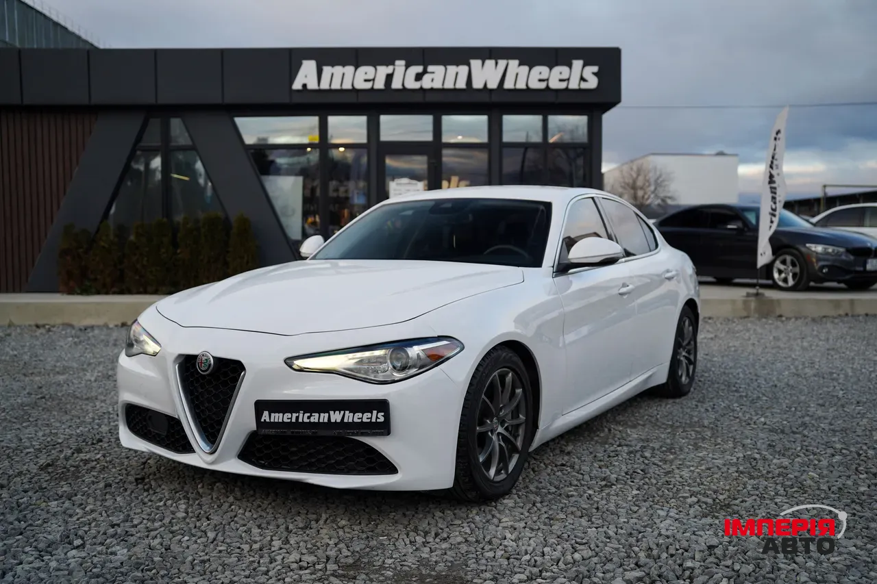 Alfa Romeo Giulia - фото 1